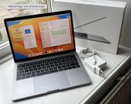 MacBook Pro / 13" Retina / 256 GB / 2,3GHz Intel i5 / 2017