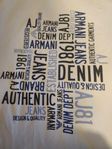 Ny snygg Armani Tshirt
