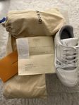 Louis Vuitton Sneakers – LV Trainer Vit 44