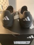 Fotbollsskor Adidas F50 mycket bra skick