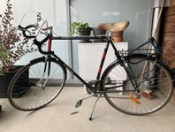 Retro racer Motobecane