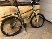 MTB White XC Light 275 Large Nyskick