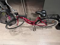   28 tum DAMCYKEL MÄRKET SJÖSALA