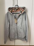 Grå hoodie