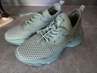 Steve Madden 