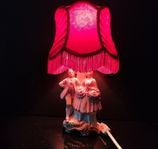 Äldre Bordslampa figuriner retro vintage 1960-/70-tal porsl