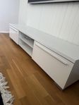 tv bänk 