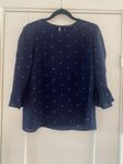 Marinblå blus viskos 3/4 trumpetärmar Tommy Hilfiger 4(34)