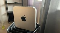 Mac mini modell A1347 med skärm