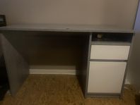 skrivbord