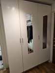 BORTSKÄNKES Garderob