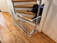 2x BabyDan Flex M Skruvgrindar – Vit, Fint skick