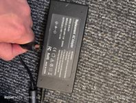 universell AC-adapter, modell KA19474