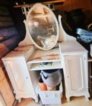 Antik spegelbyrå /sminkbord 