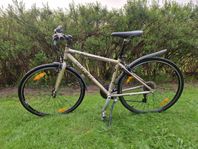 Trek hybrid 28" 