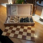 Schack.  Chess