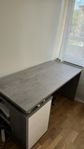 Skrivbord 