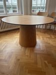 Matbord Naturlig Ek, 130 cm från DECOTIQUE