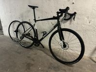 specialized diverge e5 elite med uppgraderade bakhjul Mavic