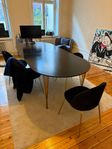 Elegant konferens-/matbord med 6 st matchande stolar