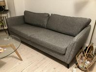 Soffa skänkes mot upphämtning 