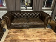 Chesterfield Artwood