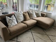 Bekväm soffa med divan