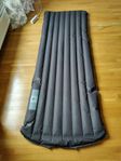 Liggunderlag Exped Downmat 7 pump Dlx