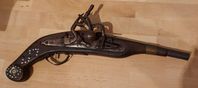 Äkta flintlåspistol ca 1700-talet