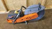 Motorkap Husqvarna K970 med Kapvagn