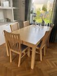Matsalsbord med 6 stolar
