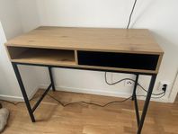 Skrivbord 