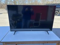 LG 43” 4K-TV med väggfäste & fjärrkontroll 