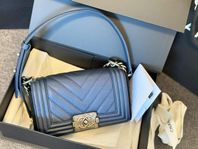 Chanel boy mini