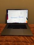 MacBook Pro 16"