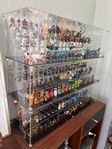 ny BrickFans display till 80 Lego minifigurer