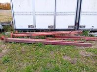 6 st balkar som blev över efter ett garagebygge