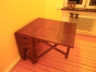 Matbord/klaffbord med lådor