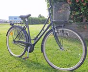 Damcykel och 2st vikbara cyklar