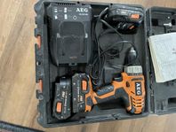 AEG-Laddare /3st batteri/borrmaskin