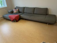Soffa med schäslong skänkes