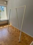 klädhängare HAY LOOP Stand Wardrobe
