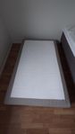 IKEA Skårer säng 120x200 cm med ben