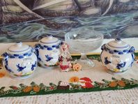 SKÅLAR BLÅVIT TEA COFFEE SUGAR & GLAS SKÅL PÅ FOT 1900 T