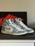 AIR JORDAN 1 RETRO HIGH OG HYPER ROYAL