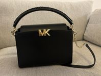 Michael Kors väska - svart
