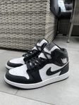 Nike Air Jordan 1 skor High Svart/Vit 