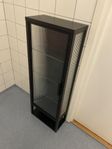 Oanvänt väggskåp