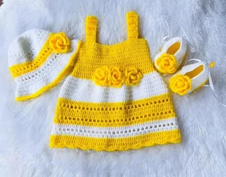 0-3 Months - Soft Acrylic Yarn Baby Frock Set for Baby Girl