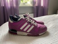 Sneakers i storlek 38 och 1/3